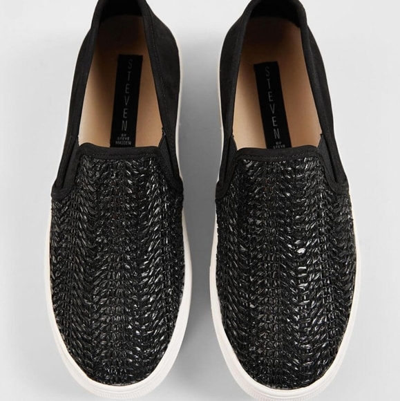 Street Chic Steve Madden Sneakers - Picture 3 of 6